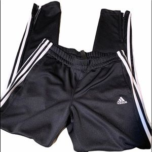 🖤 ADIDAS TRACK PANTS🖤